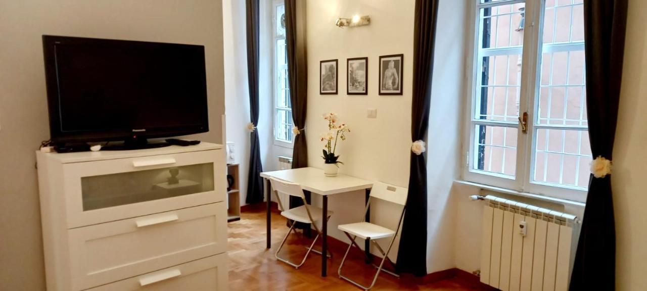 Charme De Rome Vatican Apartment ภายนอก รูปภาพ